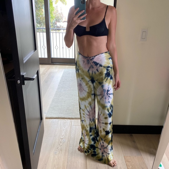 Young Fabulous & Broke Silky Tie Dye Wide Leg Pants Size M - Picture 5 of 7